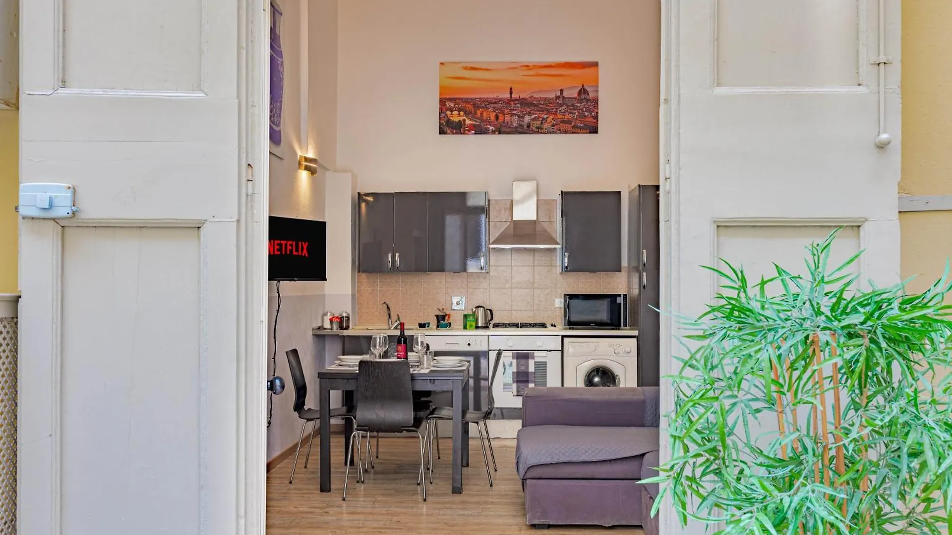 Apartament Loft Lungarno, 2 Steps To Ponte Vecchio, No Ztl Florencja